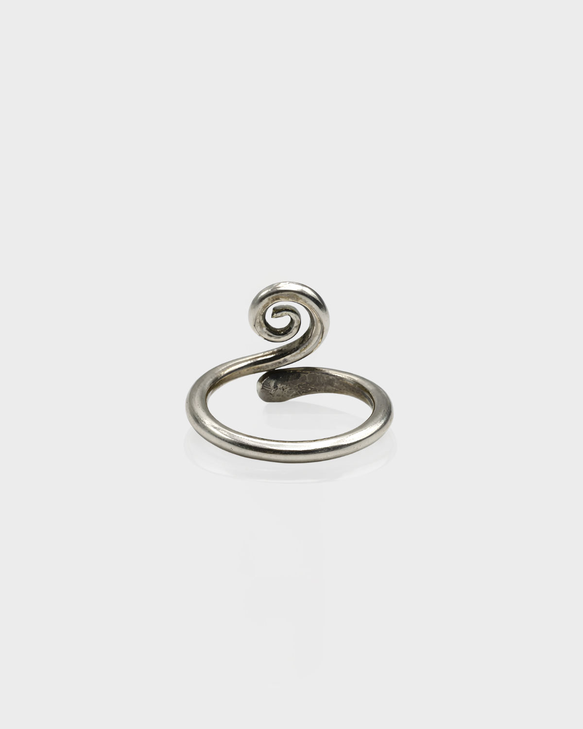 Twisted Essence Ring